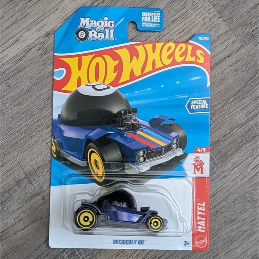 Hot Wheels Magic 8 Ball Decidedly Go Mattel 4/5 New